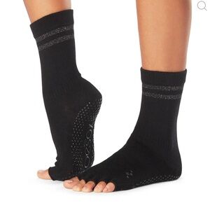 ToeSox Crew Half-Toe Grip Socks black glimmer